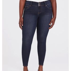 Torrid Super Stretch Dark Wash Jeggings 22R